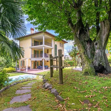 招待所 The Camelia, Our With View, Private Bathroom And Dedicated Parking At The Isabella 3*