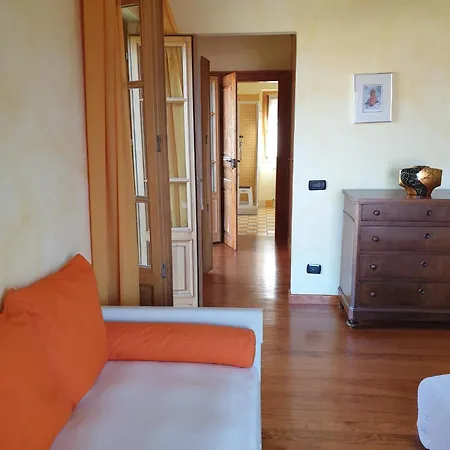 La Camelia, La Nostra Tripla Con Vista Lago, Al Secondo Piano Della Isabella Pensionat