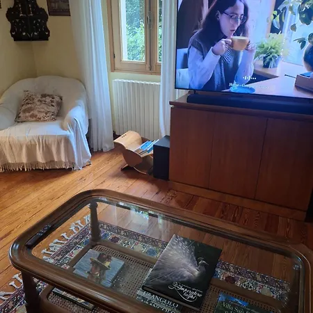 The Camelia, Our With View, Private Bathroom And Dedicated Parking At The Isabella 3* Στρέσα