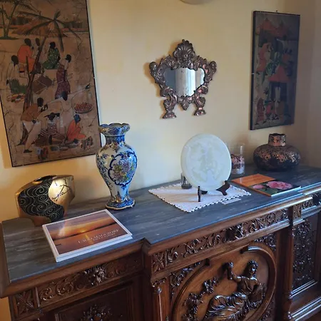 Affittacamere The Camelia, Our With View, Private Bathroom And Dedicated Parking At The Isabella